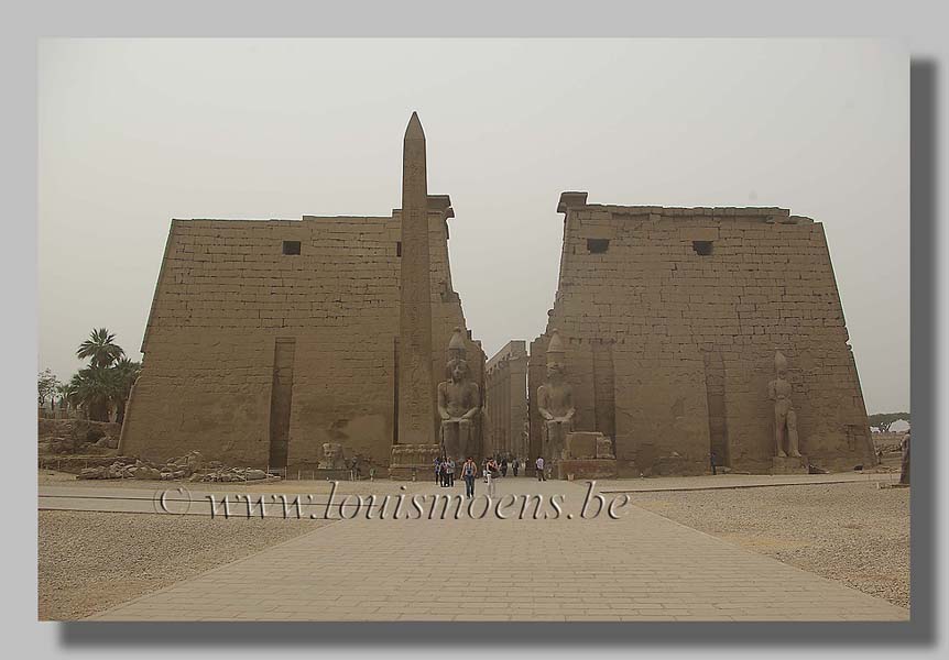 De tempel van Luxor. foto louis moens